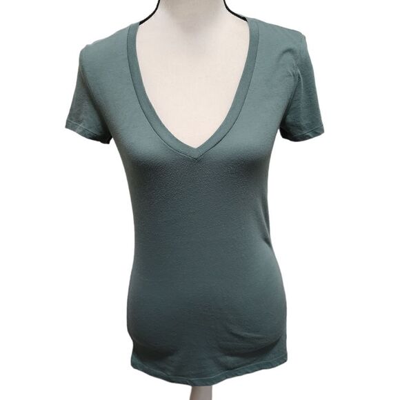 PINK Victoria's Secret Green Short Sleeve Tee - Picture 1 of 4